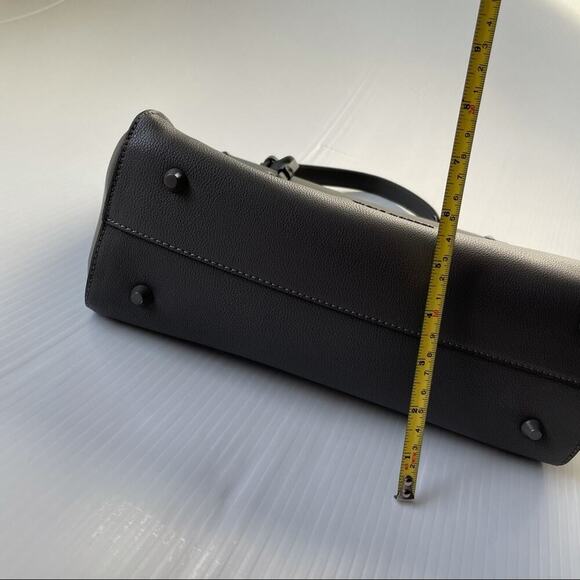 🆕 Steve Madden Baviana Satchel in charcoal arm bag NWT - Picture 7 of 16